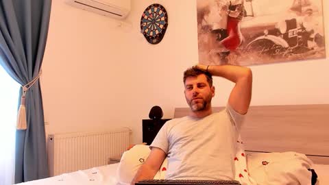 valyvalisimo online show from February 26, 2026, 5:50 am