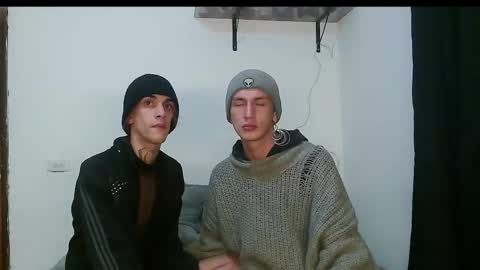 Vamp Noah and Dan online show from February 23, 2025, 2:40 am