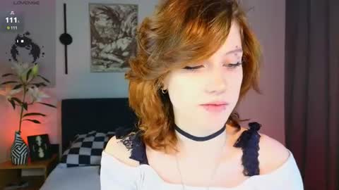 Snapshot of vampi_queen chatting on July 18, 2026, 7:39 pm Vampi online show from July 18, 2026, 7:39 pm