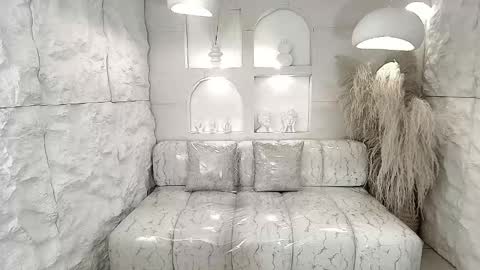 vampkitty_r online show from February 2, 2026, 1:10 pm