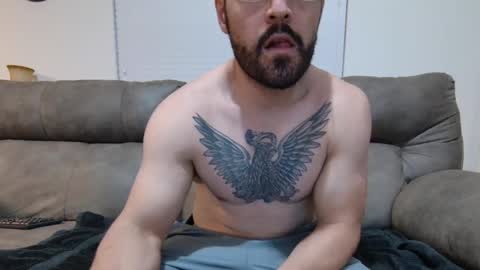 Snapshot of vampz888 chatting on April 27, 2026, 1:03 am HUNG LATINO 888 bigcock fit athletic latino online show from April 27, 2026, 1:03 am