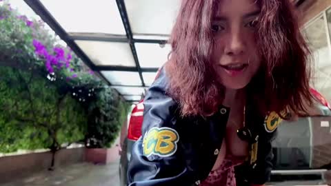 vanessa online show from February 26, 2026, 11:42 am