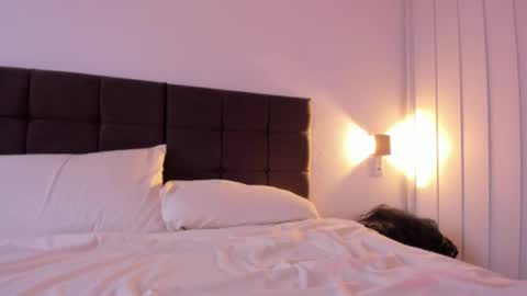 Snapshot of vandalovee chatting on November 4, 2025, 8:02 am Babi Alu online show from November 4, 2025, 8:02 am