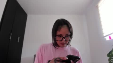 Snapshot of vandalovee chatting on March 19, 2026, 4:33 pm Babi Alu online show from March 19, 2026, 4:33 pm