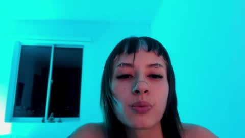 Snapshot of vandalovee chatting on April 13, 2026, 5:46 am Babi Alu online show from April 13, 2026, 5:46 am