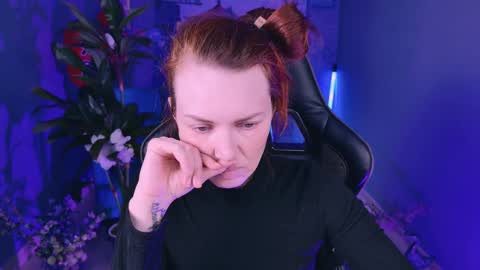 Vanda online show from March 1, 2025, 2:13 pm