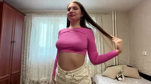 Stefania online show from May 2, 2026, 11:04 am