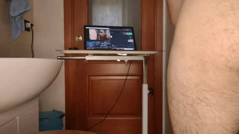 vandik669 online show from May 1, 2026, 12:32 pm