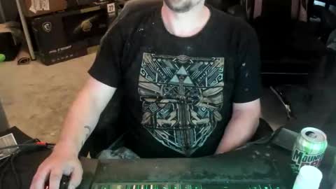 vandonh online show from May 24, 2026, 6:13 pm