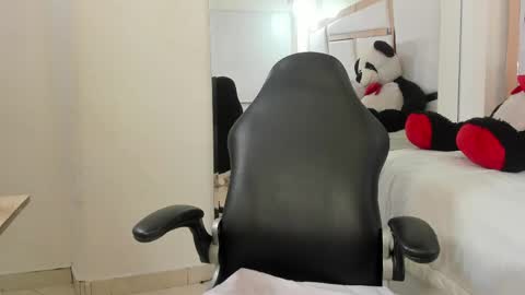 Vanel Lope online show from May 15, 2026, 11:34 pm