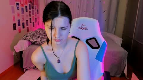 Snapshot of vanessa_brills chatting on January 8, 2025, 12:38 am Vanessa online show from January 8, 2025, 12:38 am