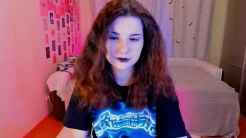 Snapshot of vanessa_brills chatting on February 12, 2025, 9:01 pm Vanessa online show from February 12, 2025, 9:01 pm