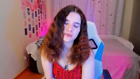 Snapshot of vanessa_brills chatting on February 17, 2025, 9:30 pm Vanessa online show from February 17, 2025, 9:30 pm