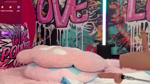 Snapshot of vanessa_love chatting on January 8, 2025, 5:59 pm Vanessa online show from January 8, 2025, 5:59 pm