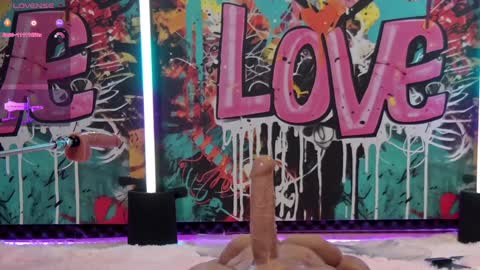 Snapshot of vanessa_love chatting on January 12, 2025, 9:19 pm Vanessa online show from January 12, 2025, 9:19 pm