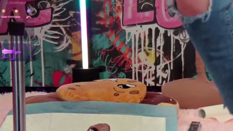 Snapshot of vanessa_love chatting on February 2, 2025, 5:37 pm Vanessa online show from February 2, 2025, 5:37 pm