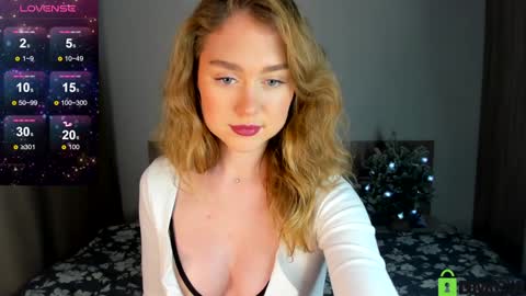 Snapshot of vanessa_maes chatting on December 28, 2024, 10:55 pm Vanessa Maes online show from December 28, 2024, 10:55 pm