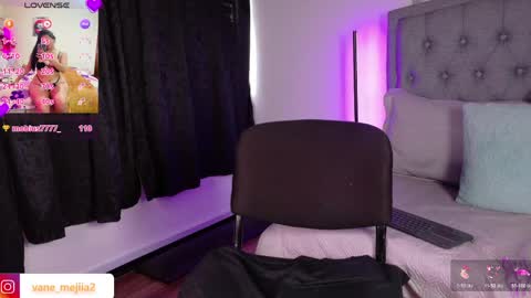 Snapshot of vanessa_mejiia chatting on April 28, 2026, 4:12 pm vanessa_mejiia online show from April 28, 2026, 4:12 pm