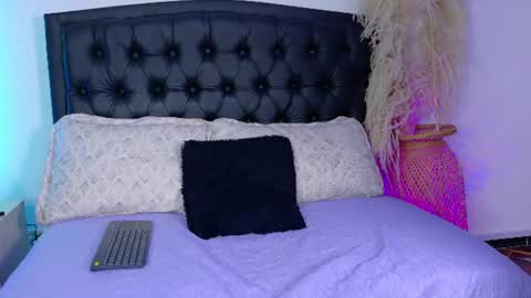 Snapshot of vanessa_mejiia chatting on June 22, 2026, 8:06 pm vanessa_mejiia online show from June 22, 2026, 8:06 pm