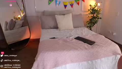 vanessa sexxy online show from June 27, 2026, 2:05 am