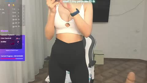 Vanessa online show from April 21, 2026, 5:28 pm