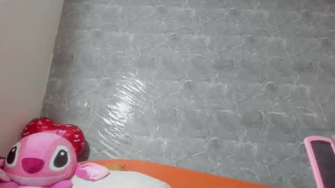 Snapshot of vanessaadol chatting on March 4, 2025, 8:35 am vanessaadol online show from March 4, 2025, 8:35 am