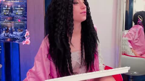 Vanessa Diamond online show from December 30, 2024, 7:04 am