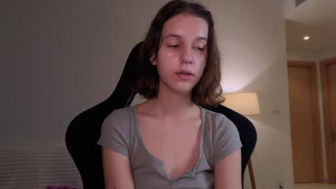 vanessa online show from December 7, 2024, 9:44 pm