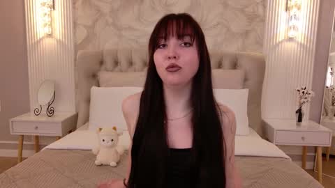 Snapshot of vanessafields chatting on October 20, 2025, 3:23 pm Vanessa online show from October 20, 2025, 3:23 pm