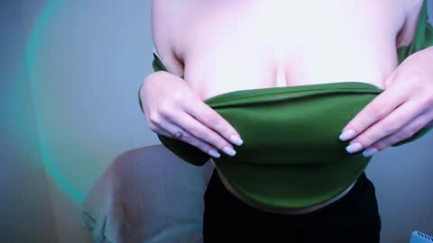 Vanessa online show from December 15, 2024, 5:34 am