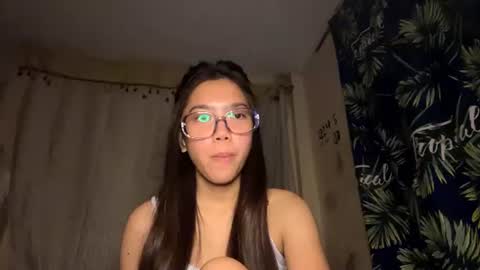 Snapshot of vanessam03 chatting on July 21, 2026, 2:52 pm vanessam03 online show from July 21, 2026, 2:52 pm