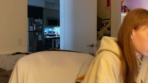 Vanessa  online show from January 1, 2025, 8:04 pm