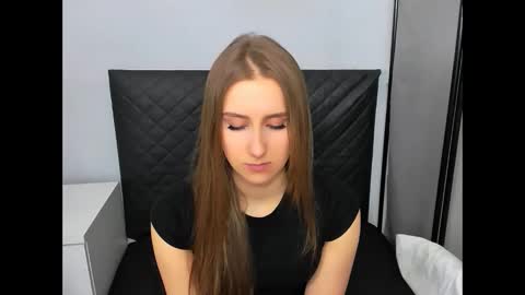 Snapshot of vanessatrue chatting on January 17, 2026, 8:34 pm VanessaTrue online show from January 17, 2026, 8:34 pm