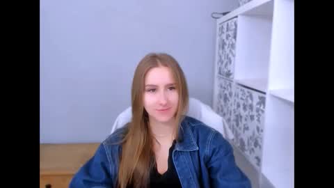 Snapshot of vanessatrue chatting on February 7, 2026, 8:51 am VanessaTrue online show from February 7, 2026, 8:51 am