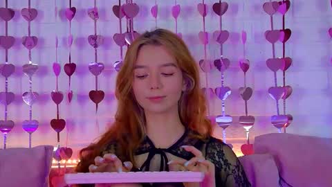 VanessaVienne online show from February 10, 2026, 5:39 pm