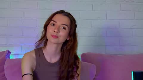 Snapshot of vanessavienne chatting on April 24, 2026, 5:26 pm VanessaVienne online show from April 24, 2026, 5:26 pm