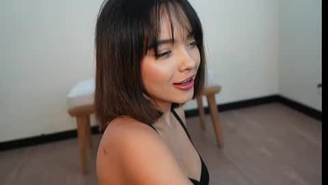 Snapshot of vanesse_ chatting on March 8, 2025, 8:11 am Irina online show from March 8, 2025, 8:11 am