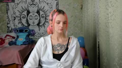 Adelina online show from December 18, 2024, 12:07 pm