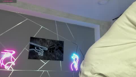Snapshot of vanillaa_girl chatting on May 22, 2026, 7:37 am Mia online show from May 22, 2026, 7:37 am