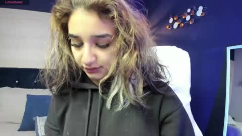 vanillafairy_ online show from June 26, 2026, 5:06 pm