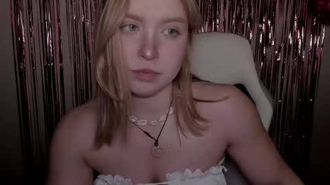 Vanilla online show from September 8, 2025, 4:06 pm