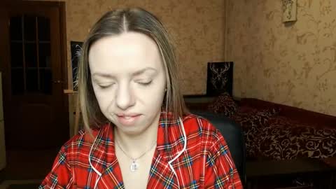 VanillaMuffin online show from February 16, 2025, 7:04 am