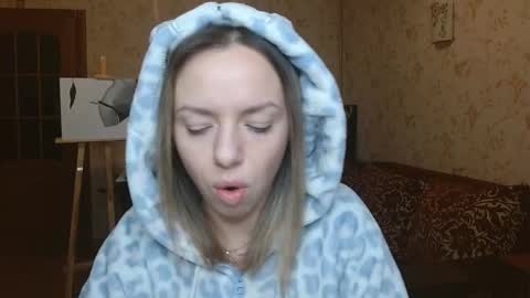 VanillaMuffin online show from October 19, 2025, 5:52 am