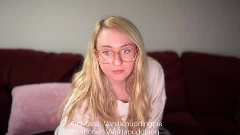 vanillapuddingpie online show from December 5, 2024, 3:26 am
