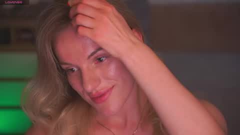 Sophie online show from June 9, 2026, 11:16 pm