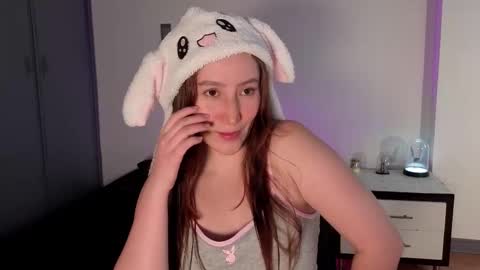 Snapshot of vanlet chatting on October 7, 2025, 10:18 pm Elizabeth online show from October 7, 2025, 10:18 pm