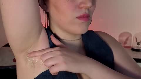 Snapshot of vanlet chatting on October 8, 2025, 10:51 pm Elizabeth online show from October 8, 2025, 10:51 pm