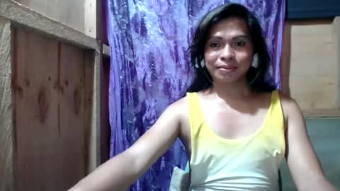 vannah_locca online show from February 3, 2025, 6:24 am