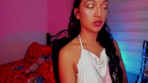 Snapshot of vannegoddess chatting on December 2, 2025, 3:01 am vannegoddess online show from December 2, 2025, 3:01 am