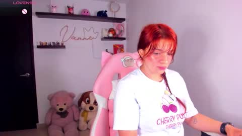 Snapshot of vannessa_shy chatting on April 22, 2026, 11:28 pm Vanesa online show from April 22, 2026, 11:28 pm